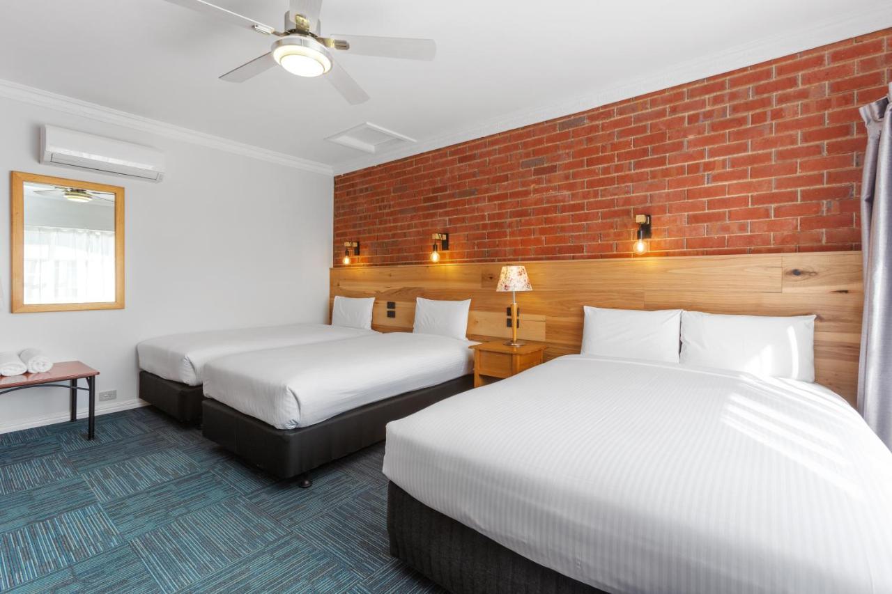 The International Motel Аполо Бей Екстериор снимка
