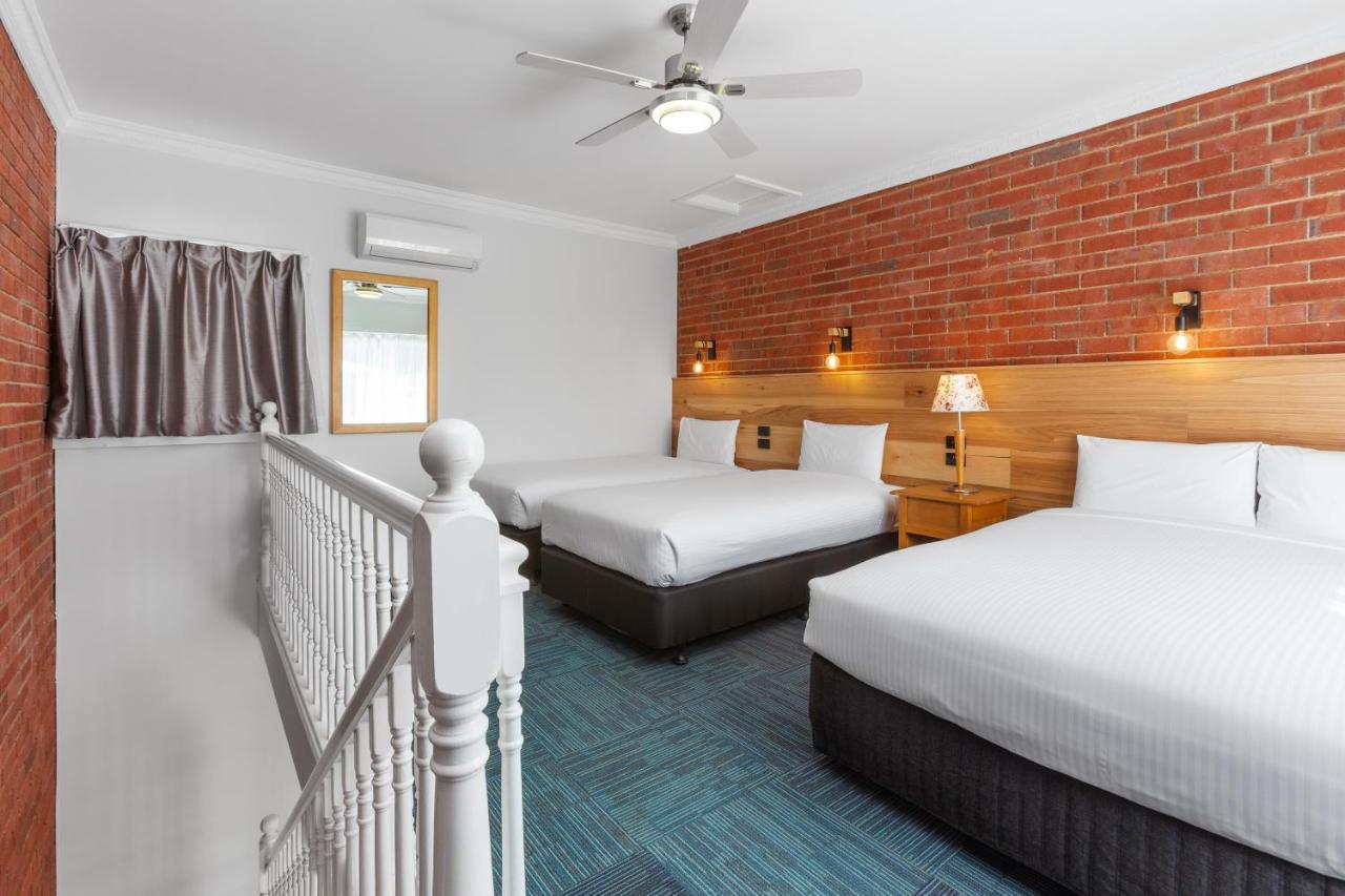 The International Motel Аполо Бей Екстериор снимка